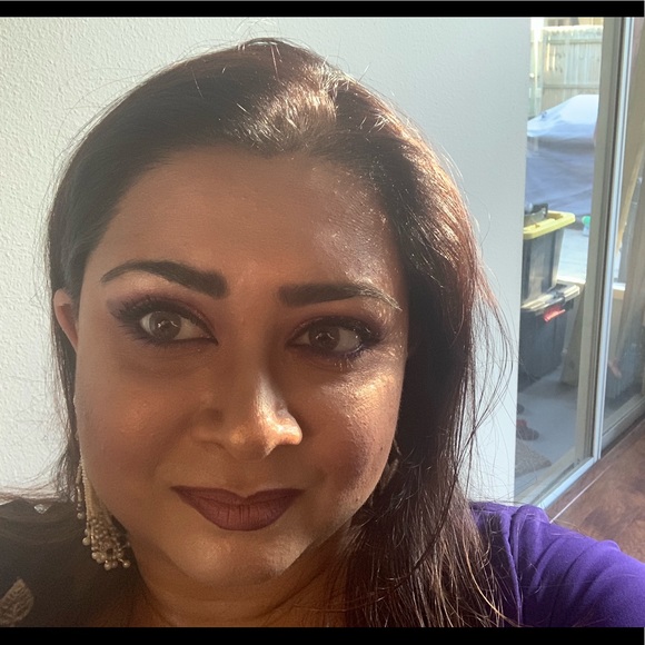 Meet your Posher, Sonita - Picture 2 of 16